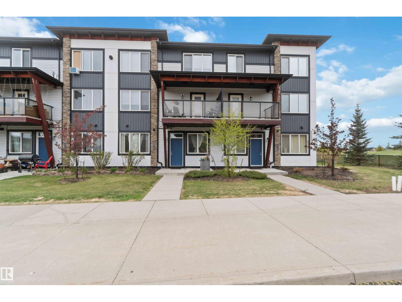 Additional image 2 of 456 Allard Boulevard SW, Edmonton, AB, T6W3C2