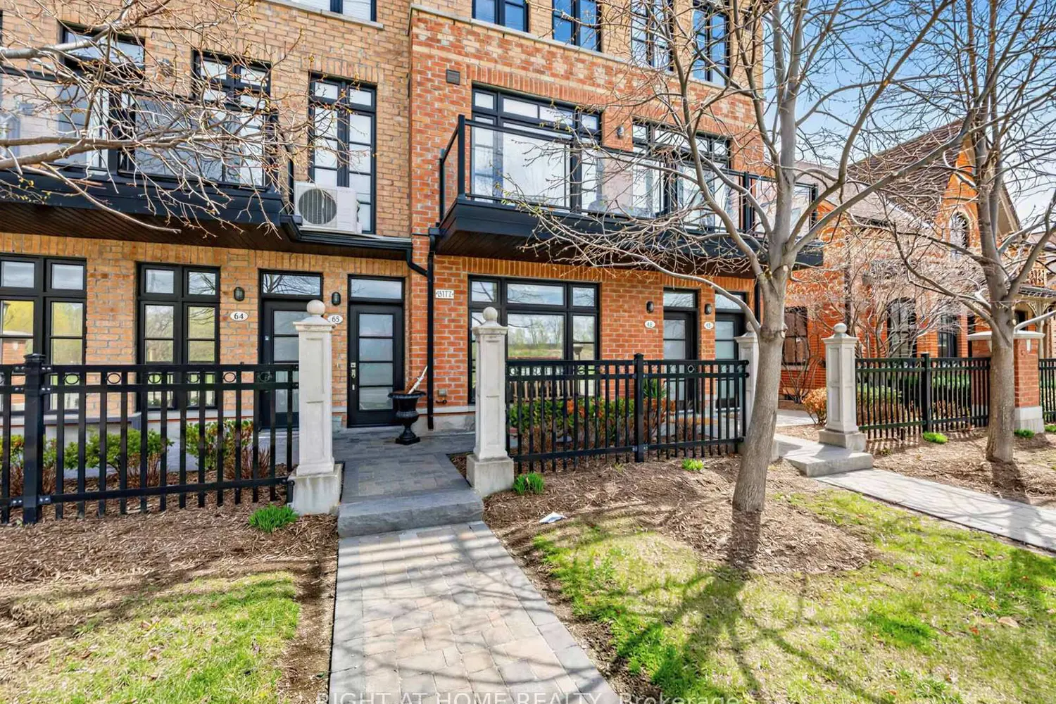 Additional image 16 of 8177 Kipling Avenue 61