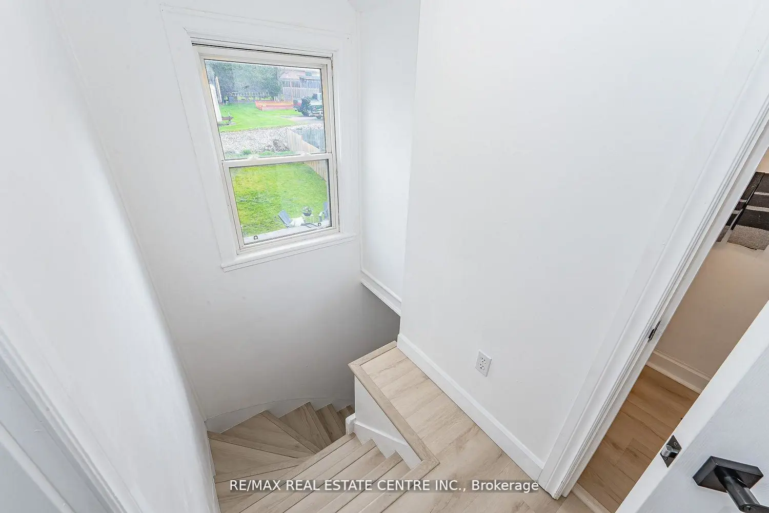 Additional image 15 of 17 Dover Street