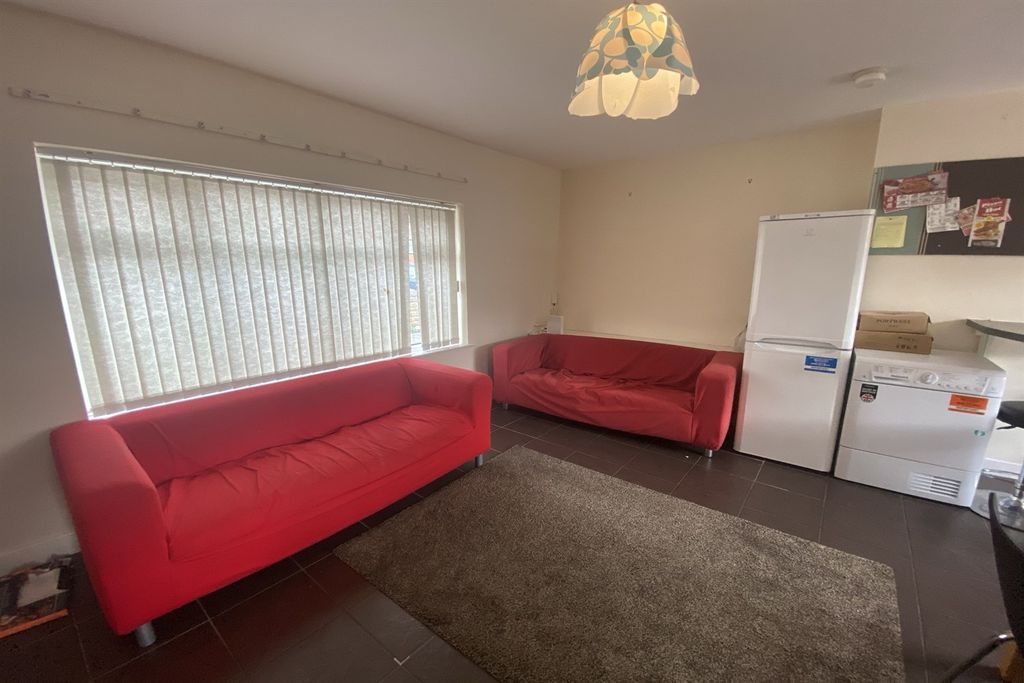 Additional image 8 of 1 bed terraced house to rentLilac Grove (Room 1), Beeston NG9