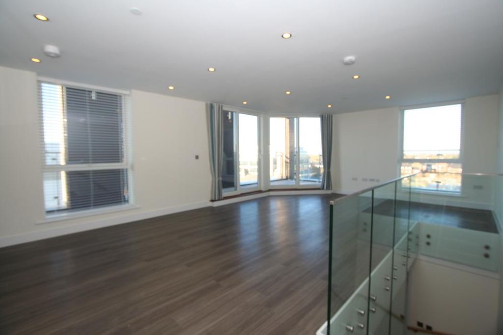 Additional image 3 of 3 bed flat to rentMeade House, 2 Mill Park, Cambridge CB1