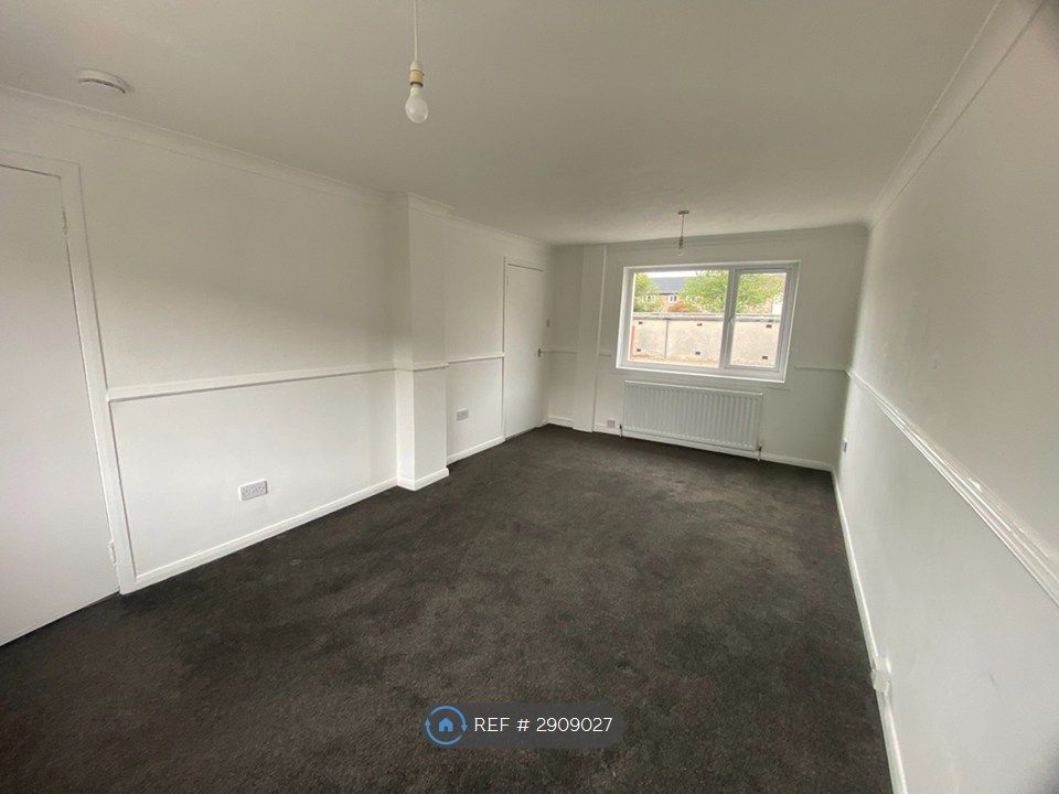 Additional image 2 of 3 bed terraced house to rentNeil Avenue, Irvine KA12