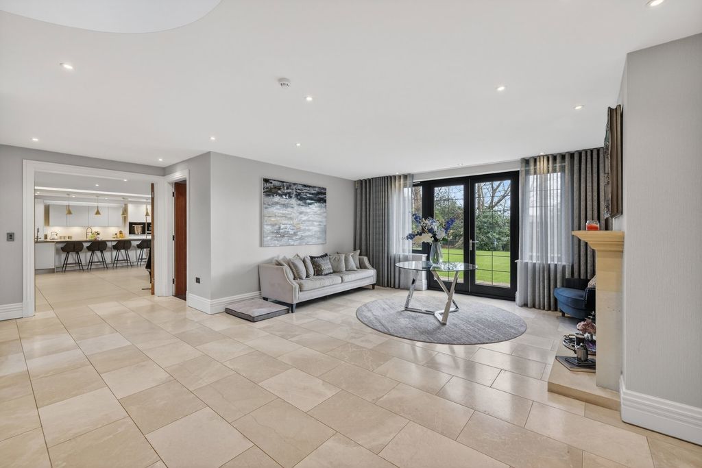 Additional image 14 of 6 bed detached house for saleSquirrels Chase, Prestbury, Macclesfield SK10