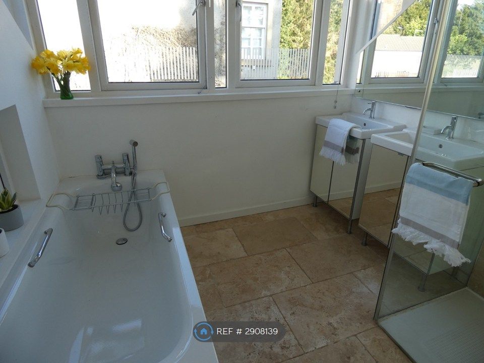 Additional image 7 of 3 bed detached house to rentCastlegate, Lanark ML11