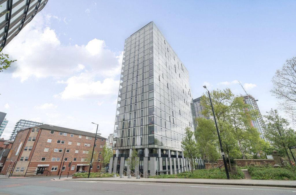 2 bed flat to rentAspin Lane, Manchester M4