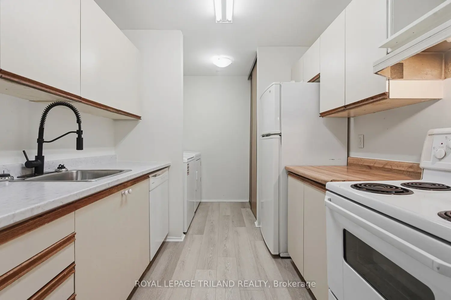 Additional image 9 of 1096 Jalna Boulevard 135