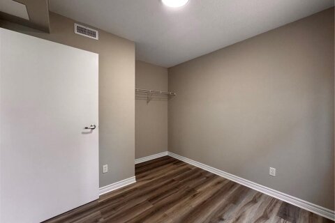 Additional image 8 of E01-44 Walnut Street, Kitchener, ON, N2G 1P6