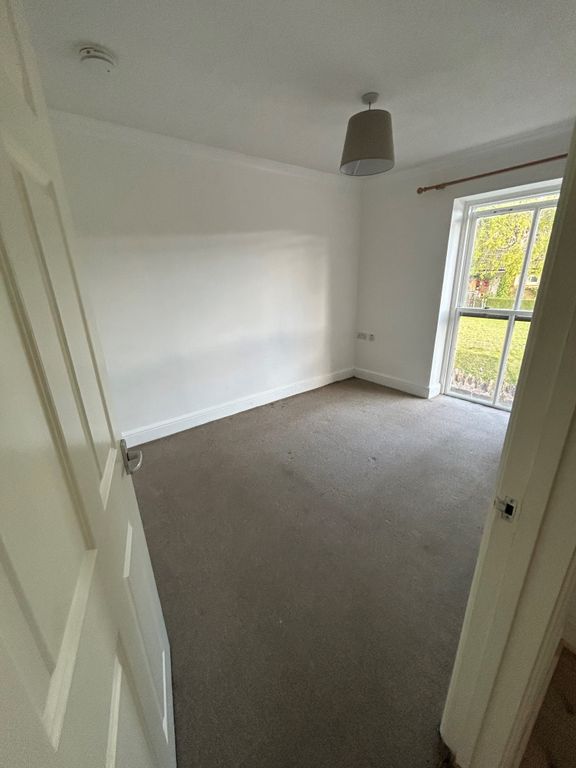 Additional image 4 of 1 bed flat to rentCastle Hill Lane, Mere, Warminster, Wiltshire BA12