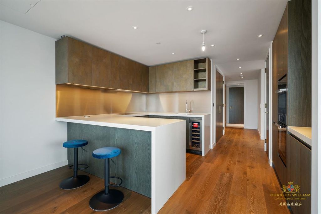 Additional image 8 of 3 bed flat to rentApartment B, 8 Carnation Way, London SW8