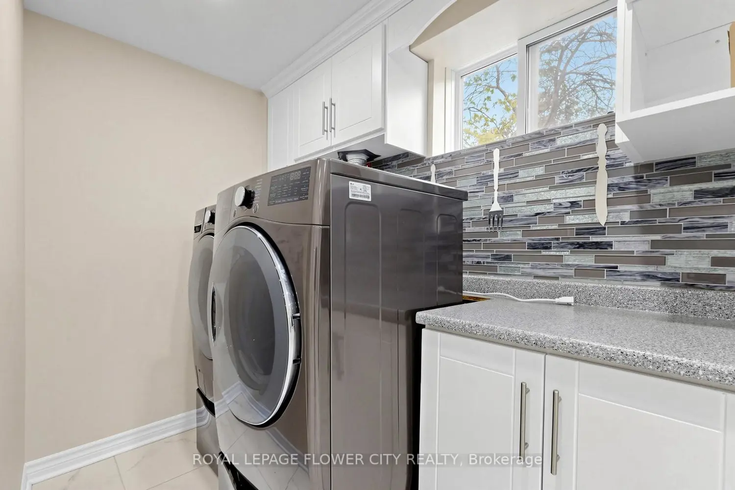 Additional image 12 of 307 Royal Salisbury Way