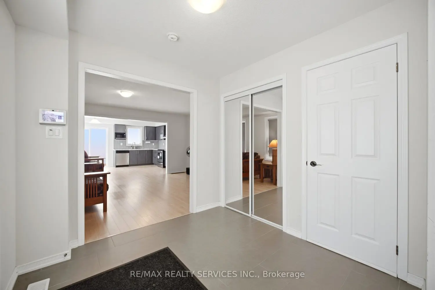 Additional image 3 of 144 Baffin Crescent