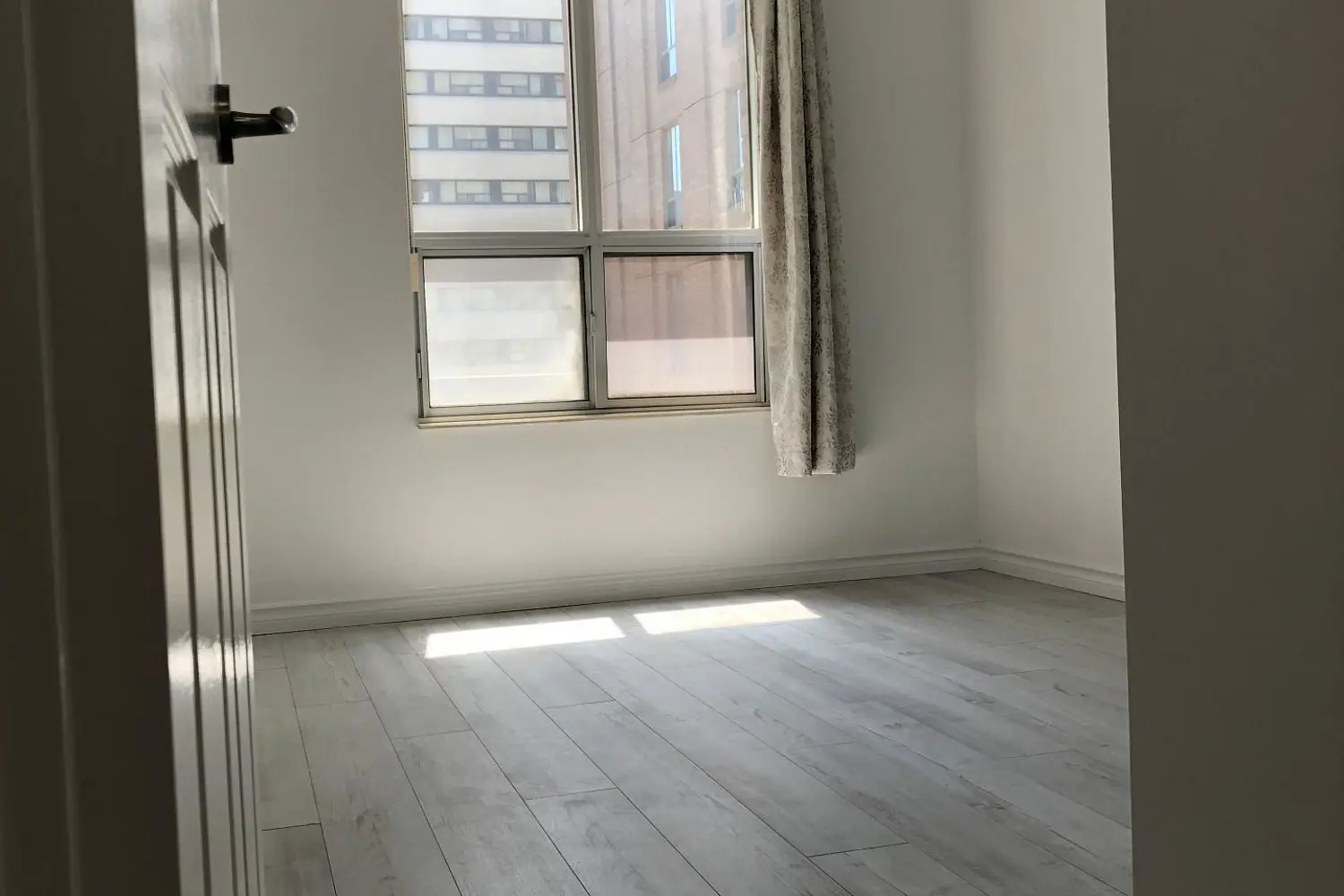 284 Bloor Street # 308 photo 5