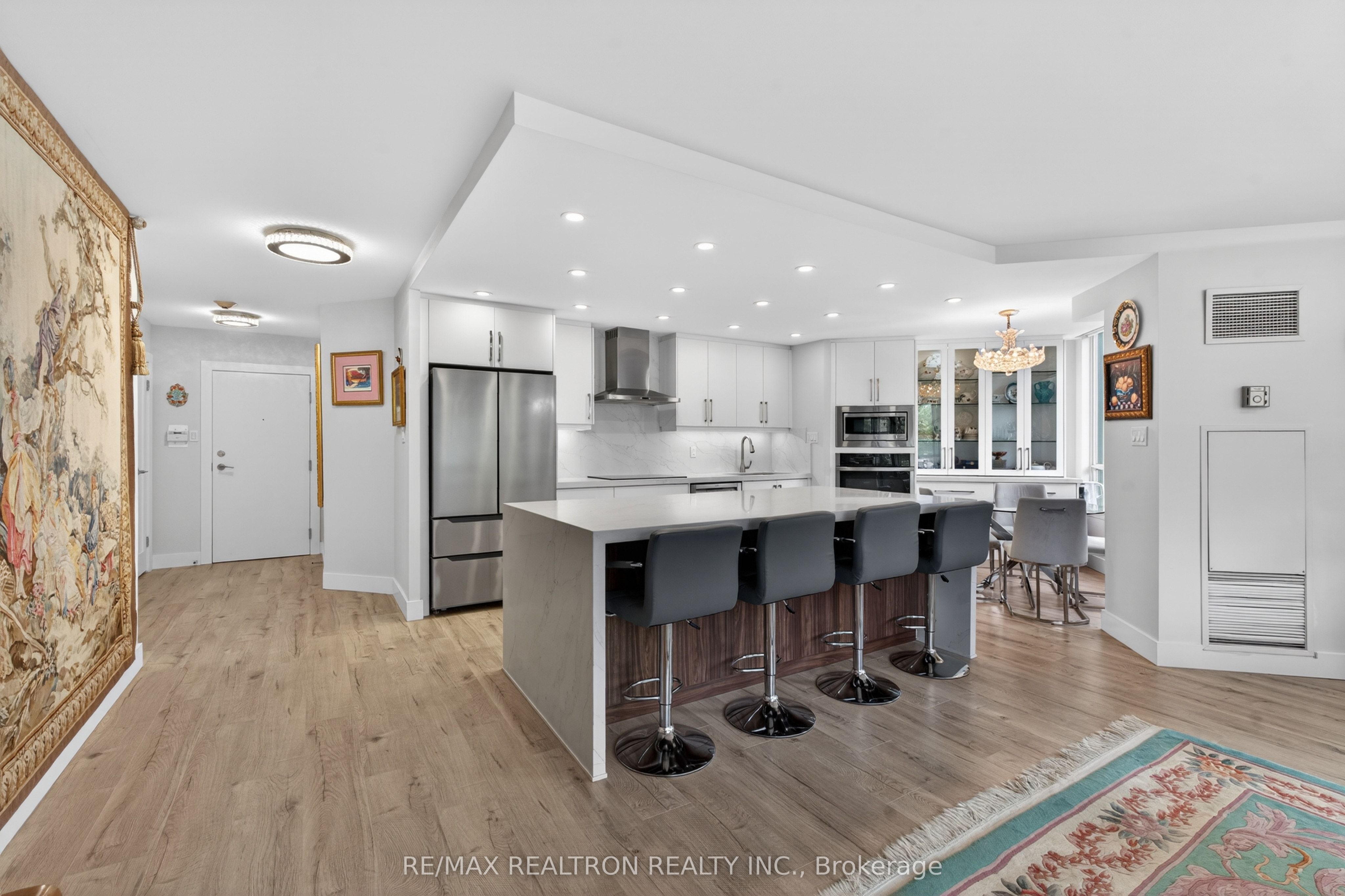 Additional image 3 of 203-110 Promenade Circle, Vaughan, ON, L4J 7W8