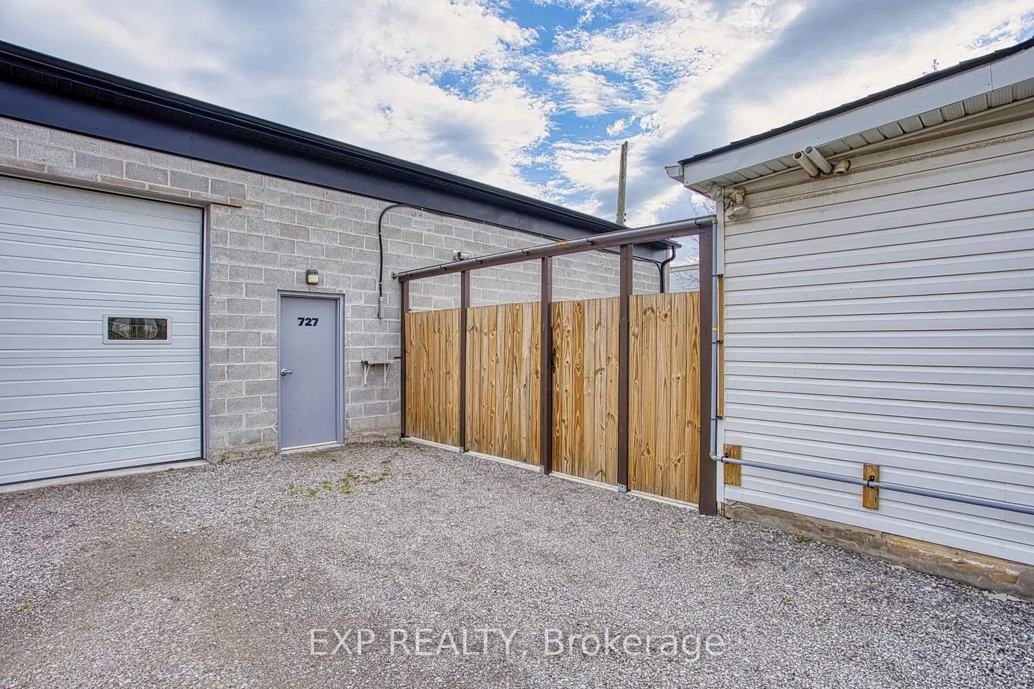 Additional image 14 of 727 Barton Street