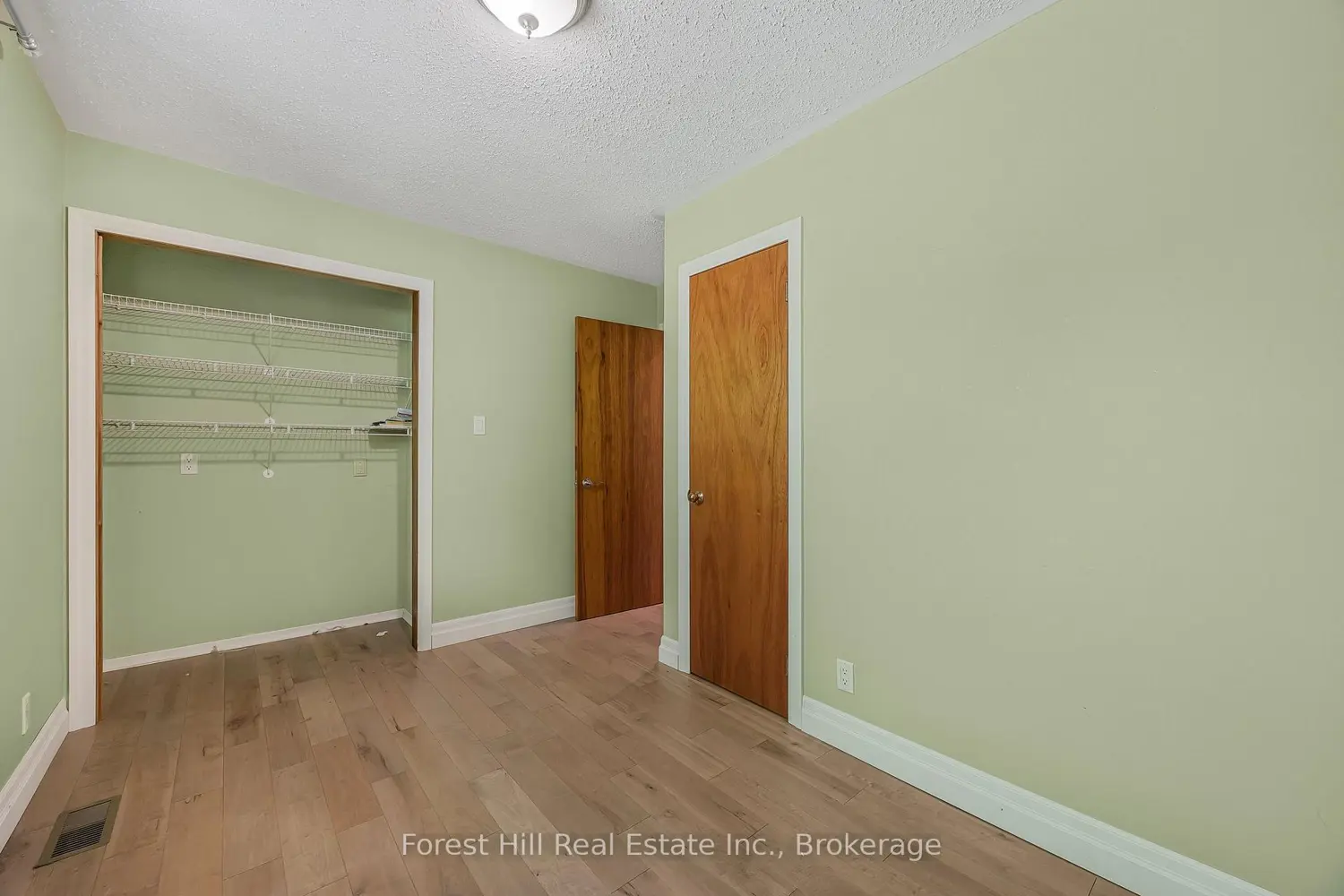 Additional image 5 of 1080 River Street