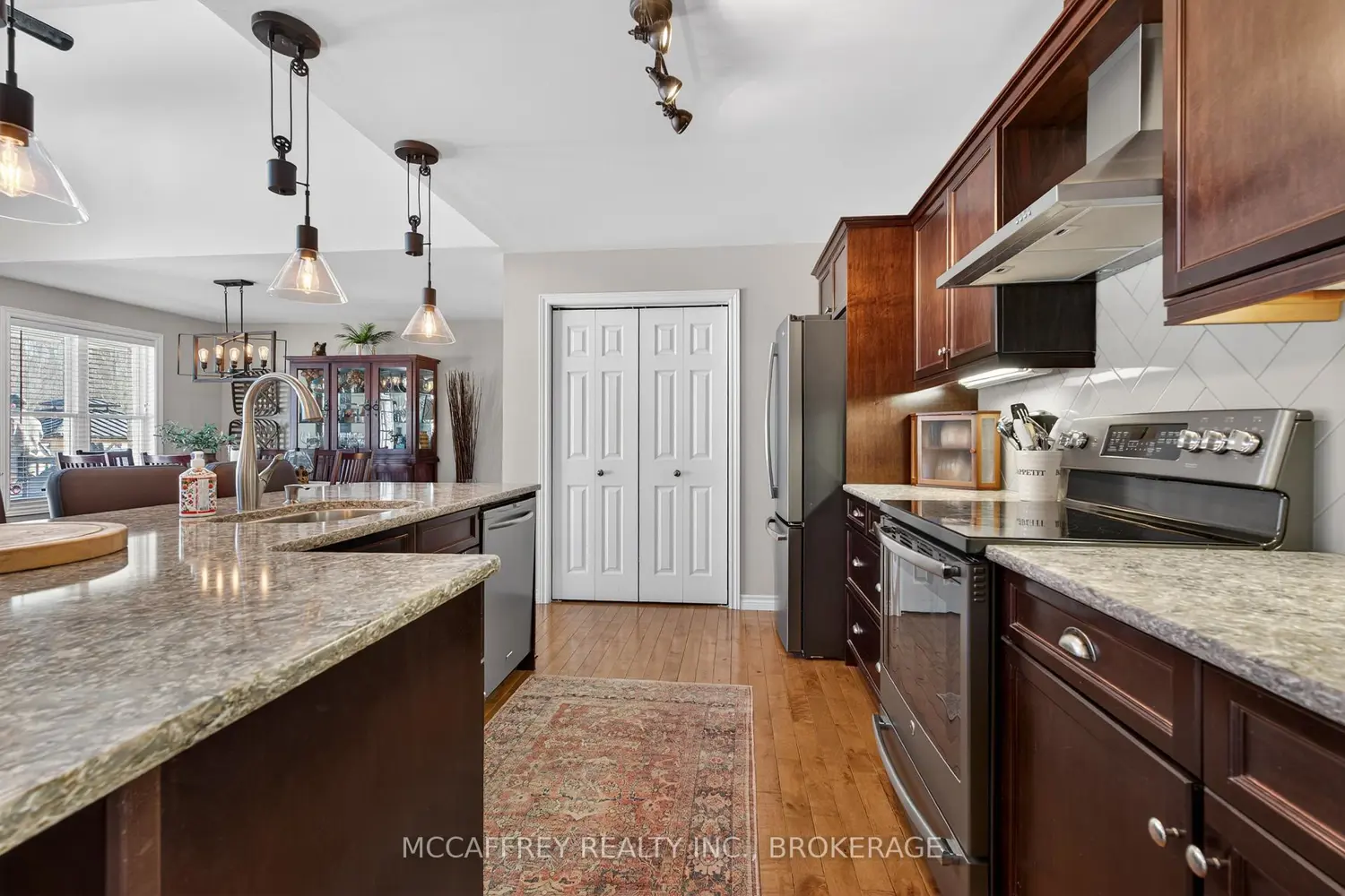 Additional image 6 of 994 Palace Road