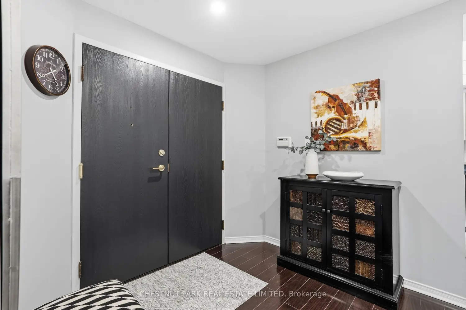 211 St Patrick Street 1206 photo 3