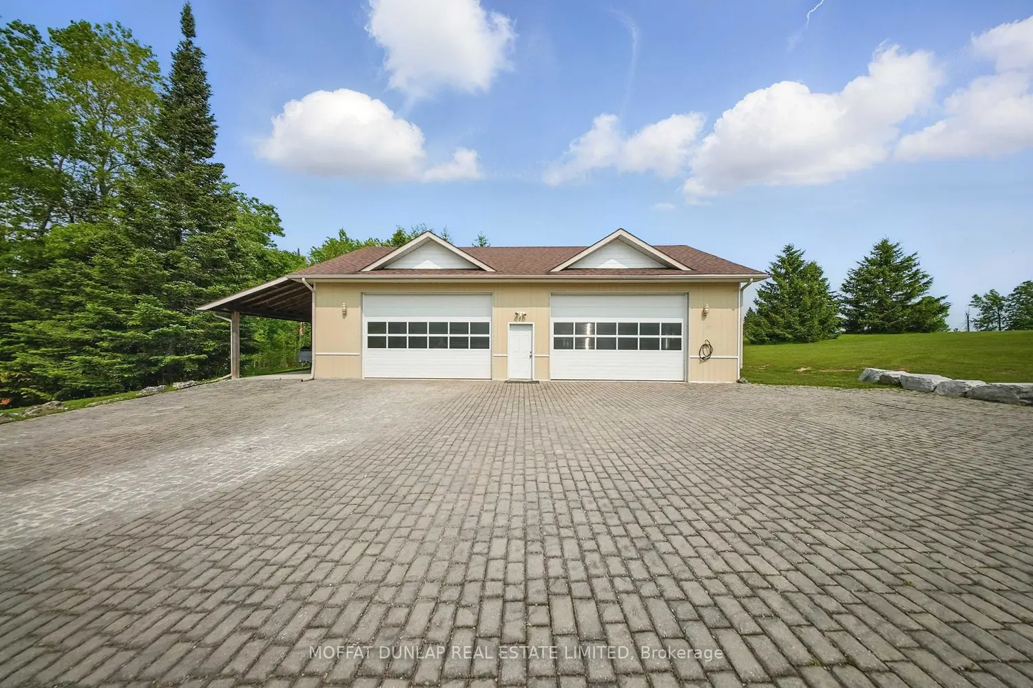 Additional image 17 of 486098 30 Sideroad
