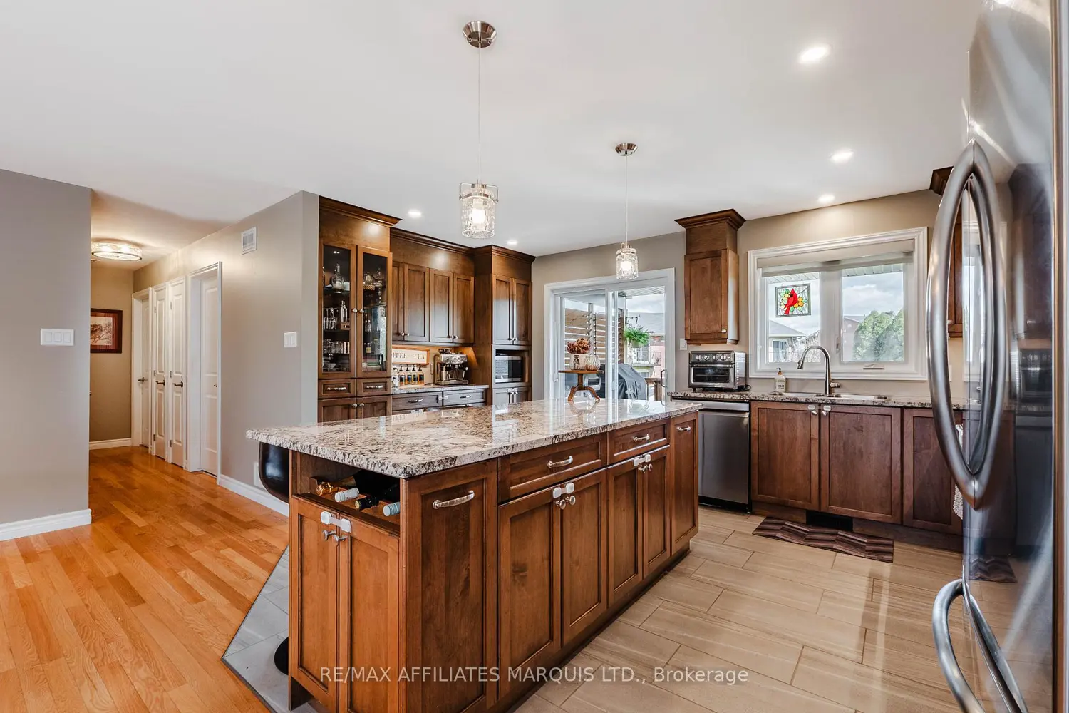 Additional image 4 of 100 Forestdale Crescent
