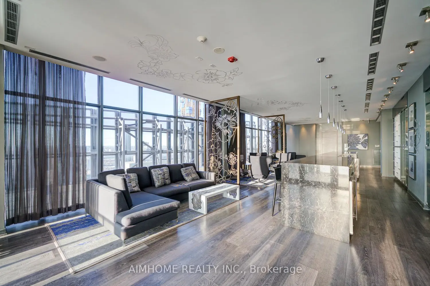 Additional image 14 of 1080 Bay Street 1506