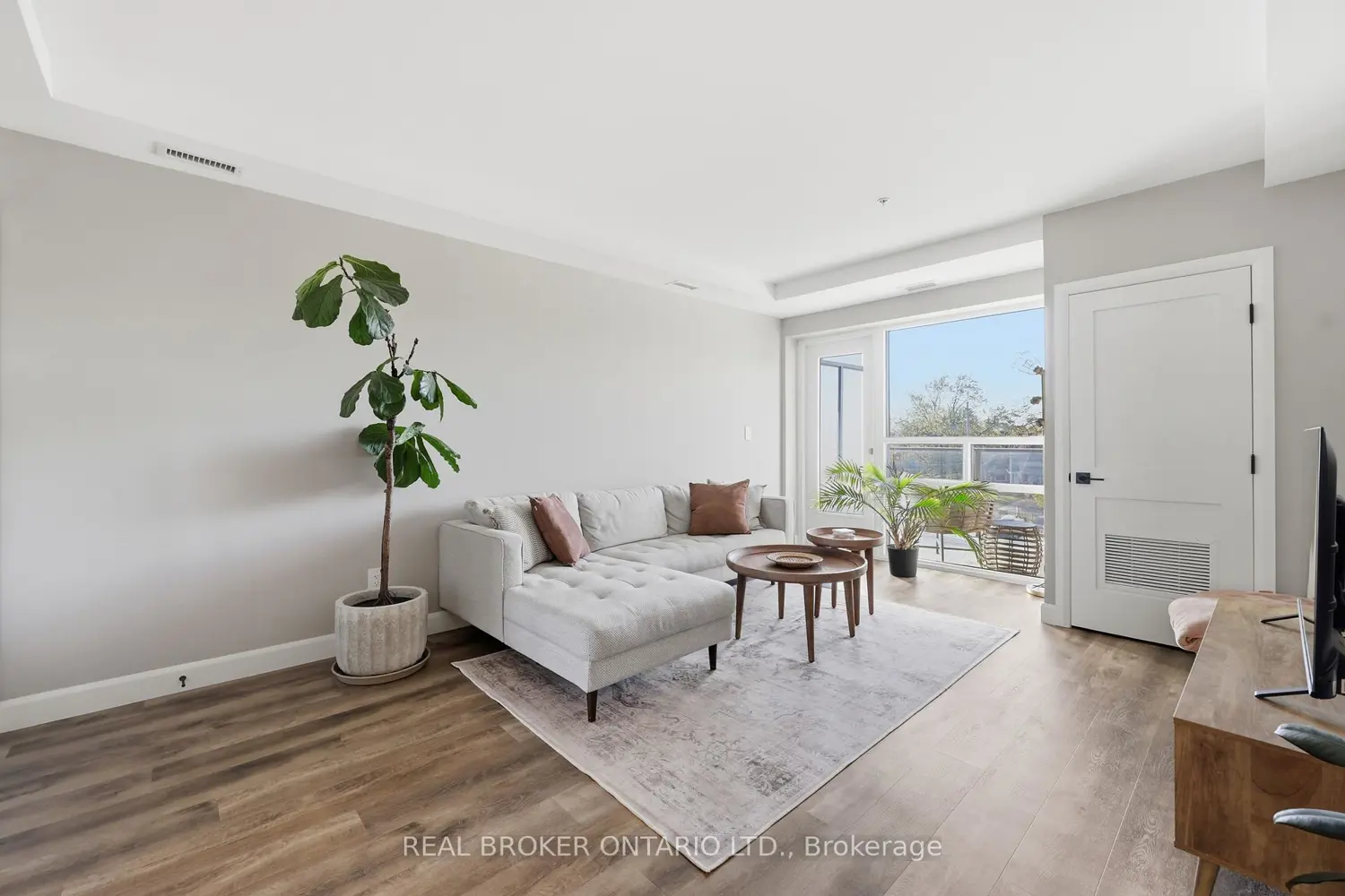 Additional image 15 of 34 Norman Street 313