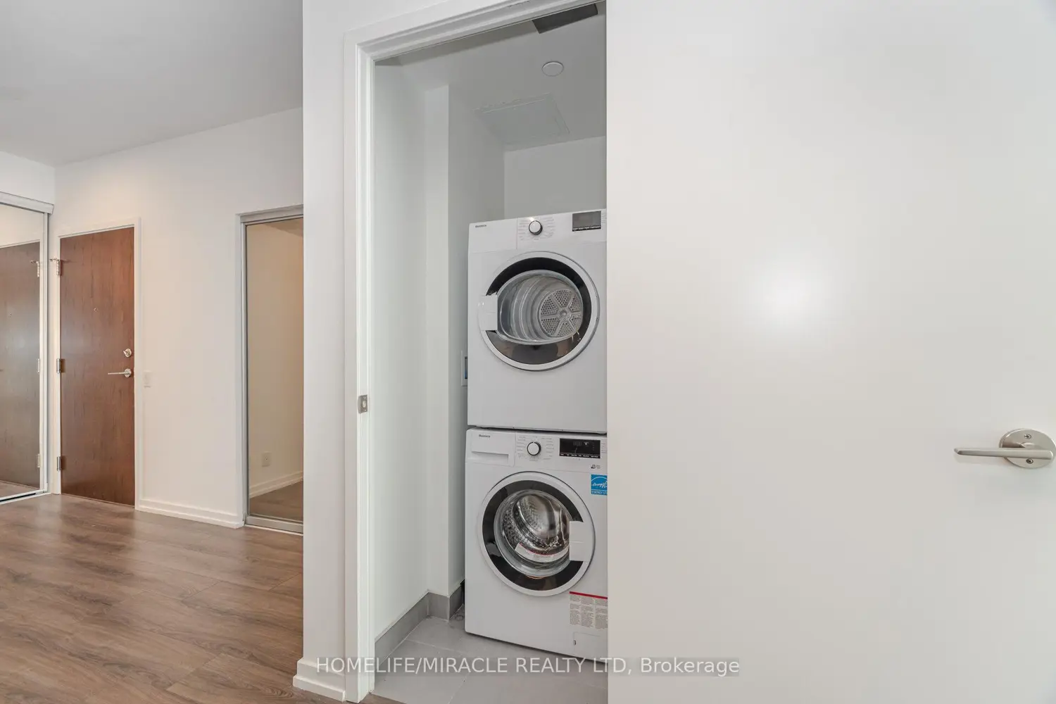 Additional image 8 of 7890 Jane Street 3907