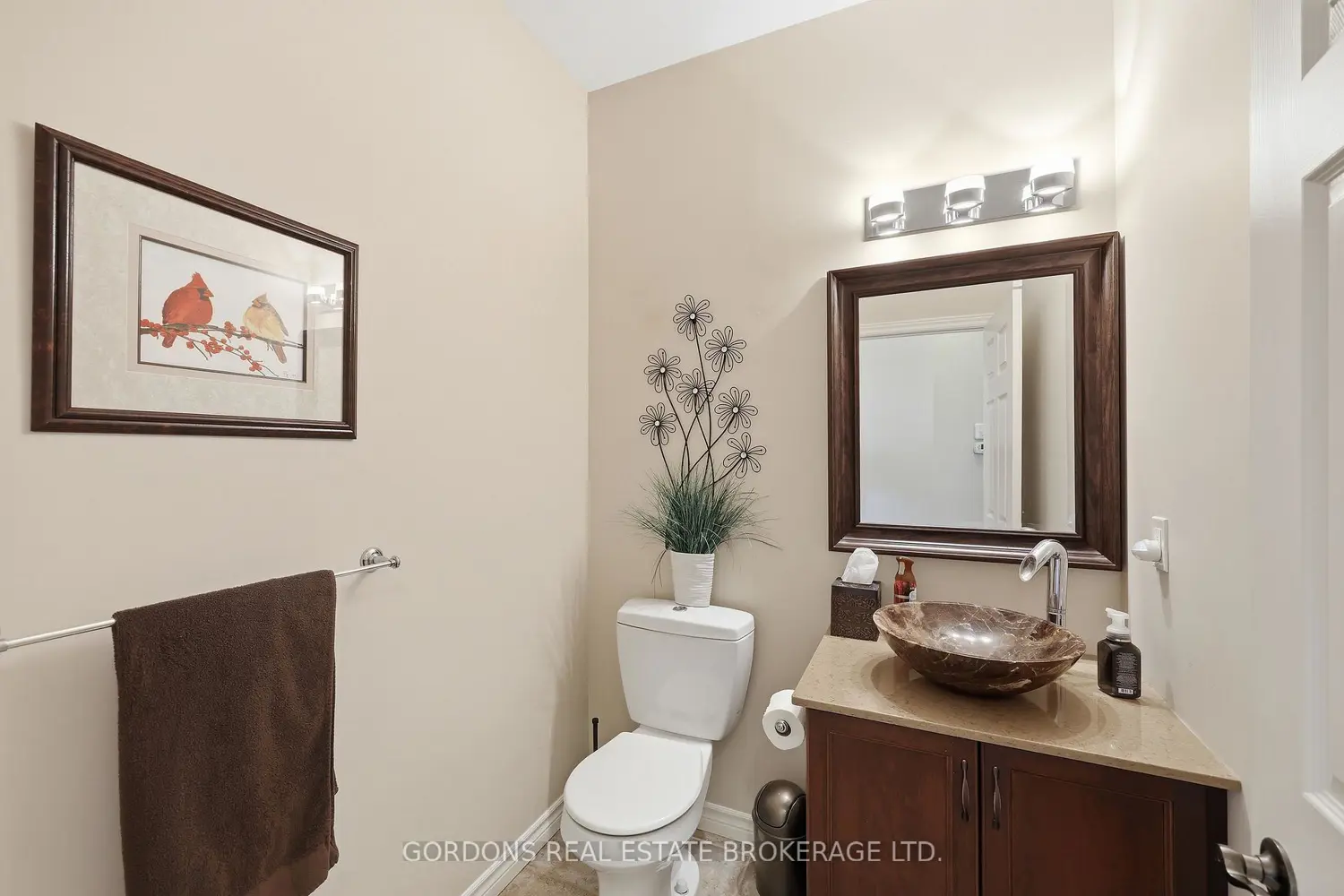 Additional image 7 of 1271 Crossfield Avenue