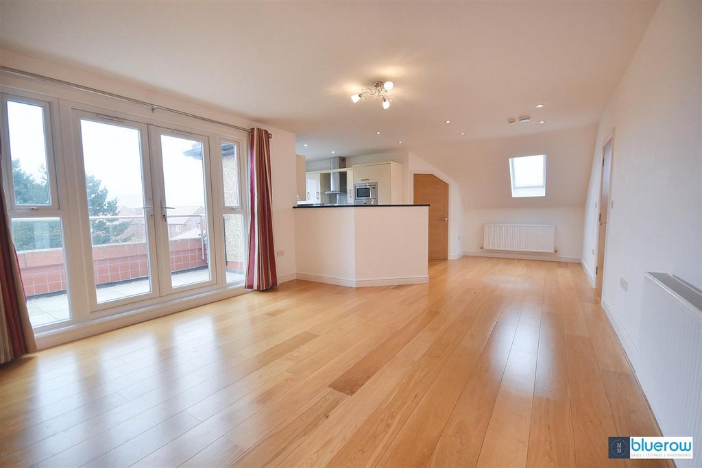 Additional image 3 of 4 bed flat to rentHall Road West, Liverpool L23