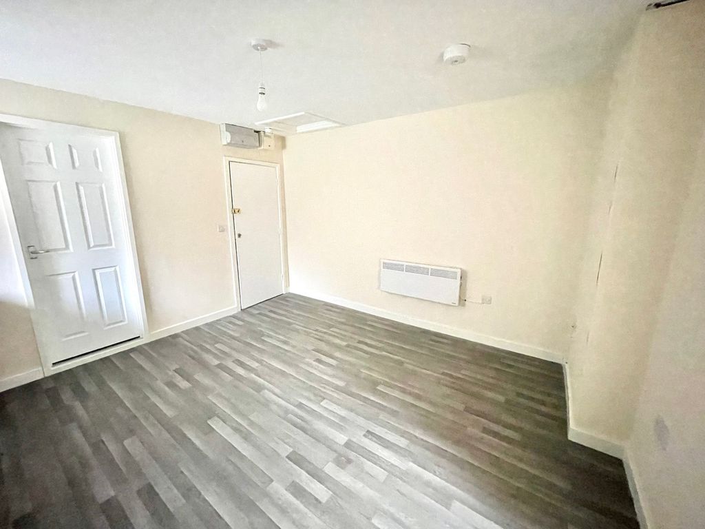 Additional image 3 of 1 bed flat to rentMain Street, Barry CF63