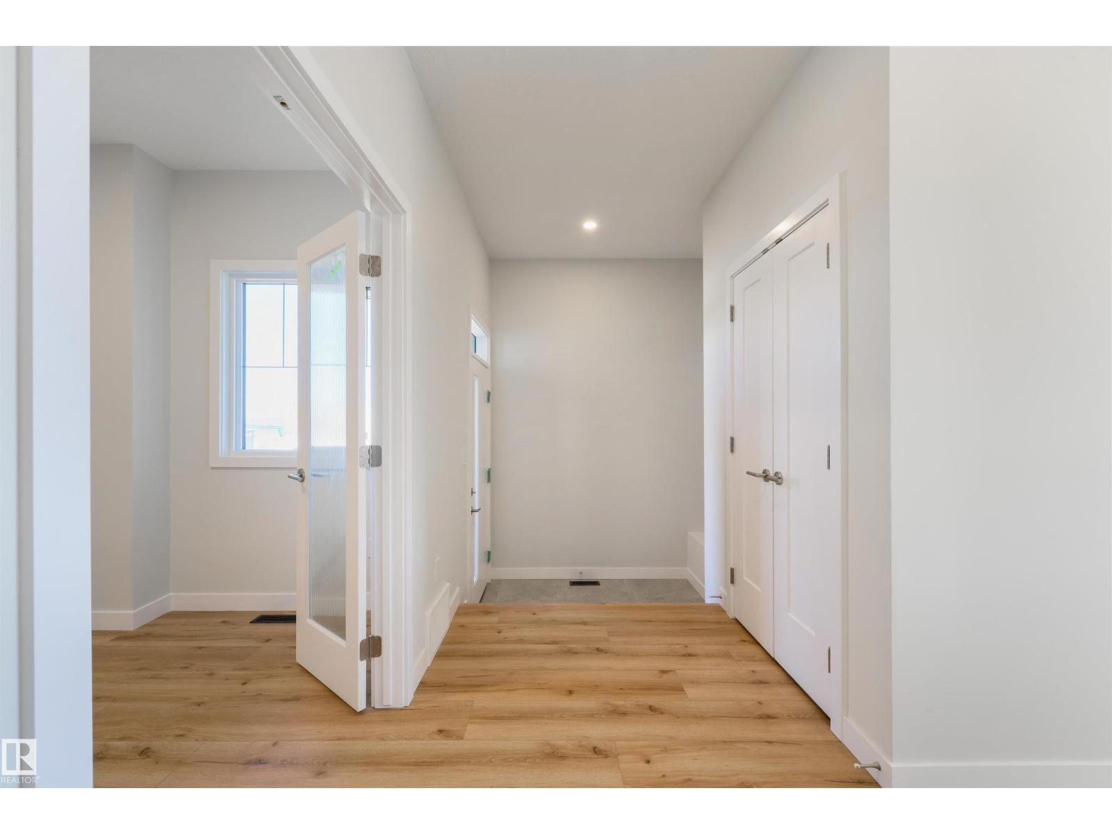 Additional image 3 of 1443 Osprey Court NW, Edmonton, AB, T5S0H7