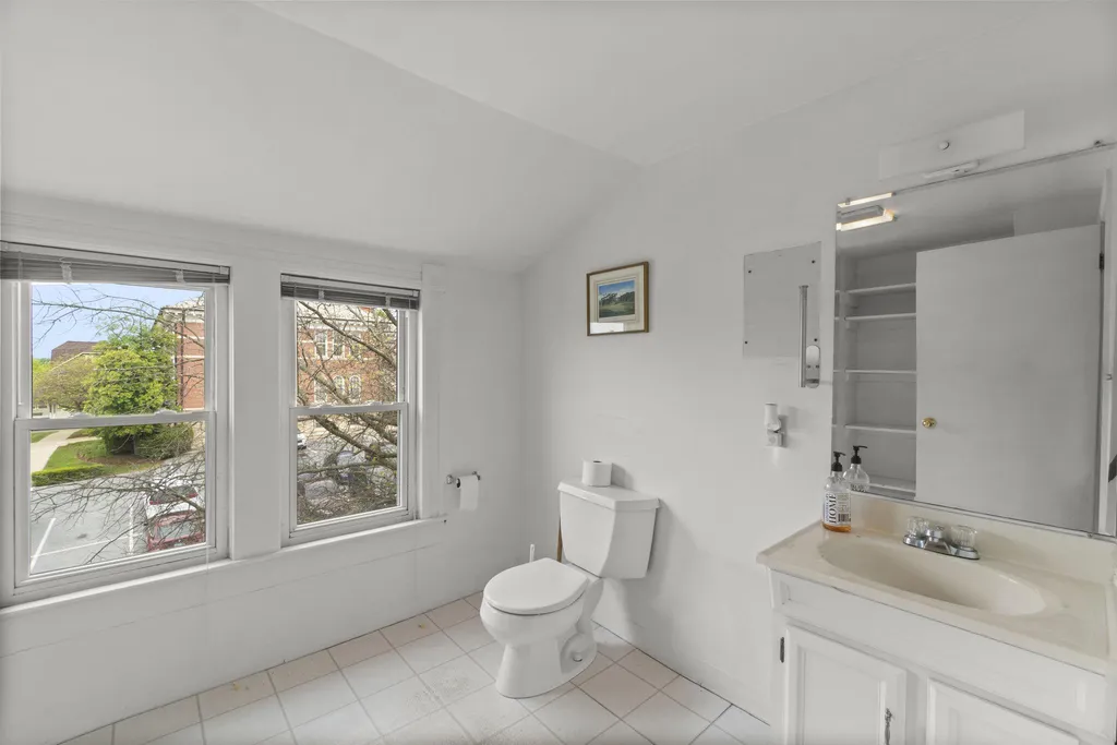 Additional image 33 of 300 Allegheny Ave, Towson, MD 21204