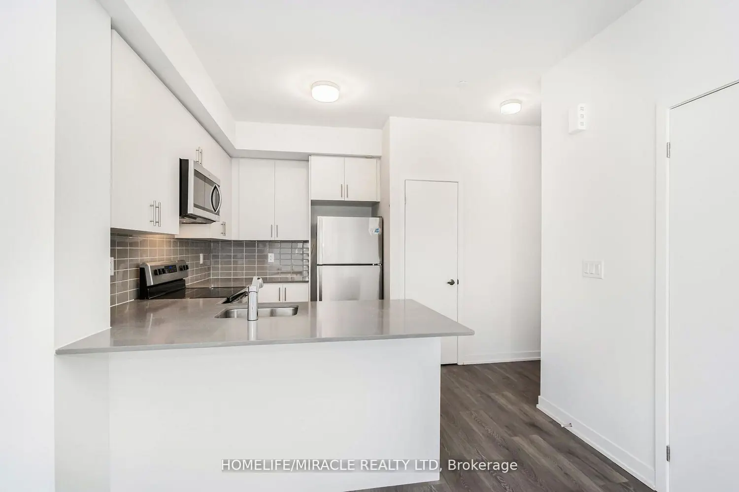 Additional image 8 of 3415 Ridgeway Drive 16