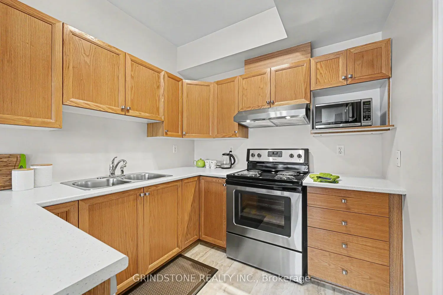 Additional image 11 of 100 Robson Court