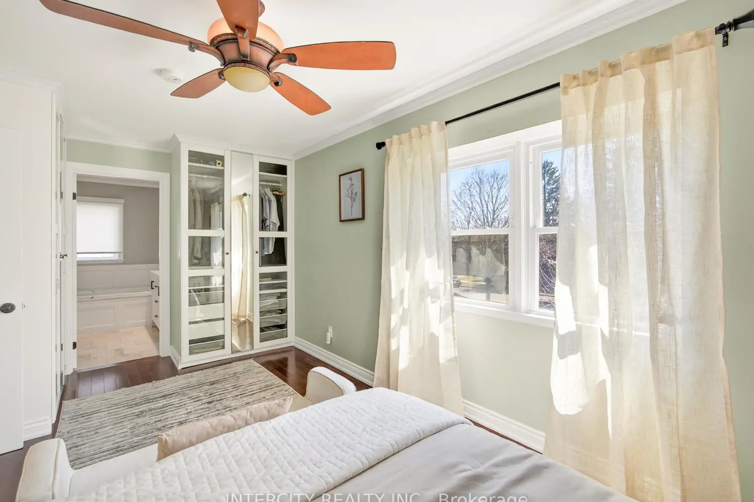 Additional image 13 of 3976 Taffey Crescent