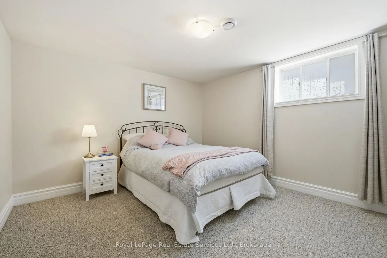 Additional image 13 of 35 Maplehurst Crescent