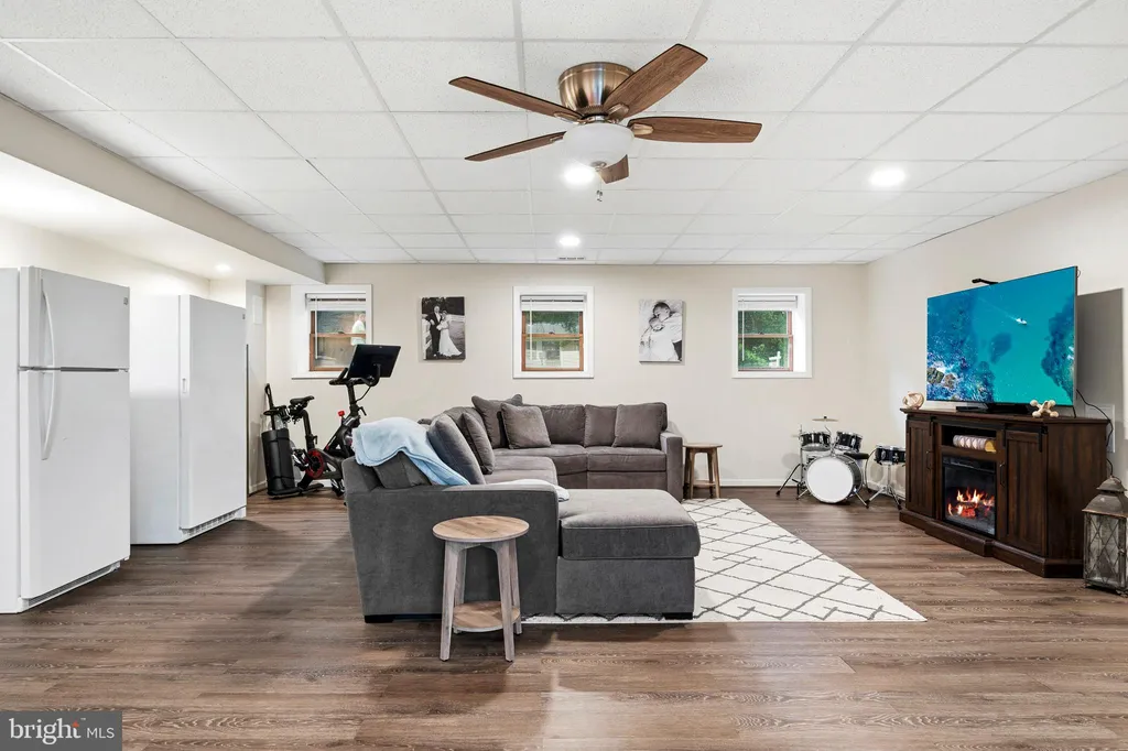 Additional image 36 of 4002 13th Street, Chesapeake Beach, MD 20732