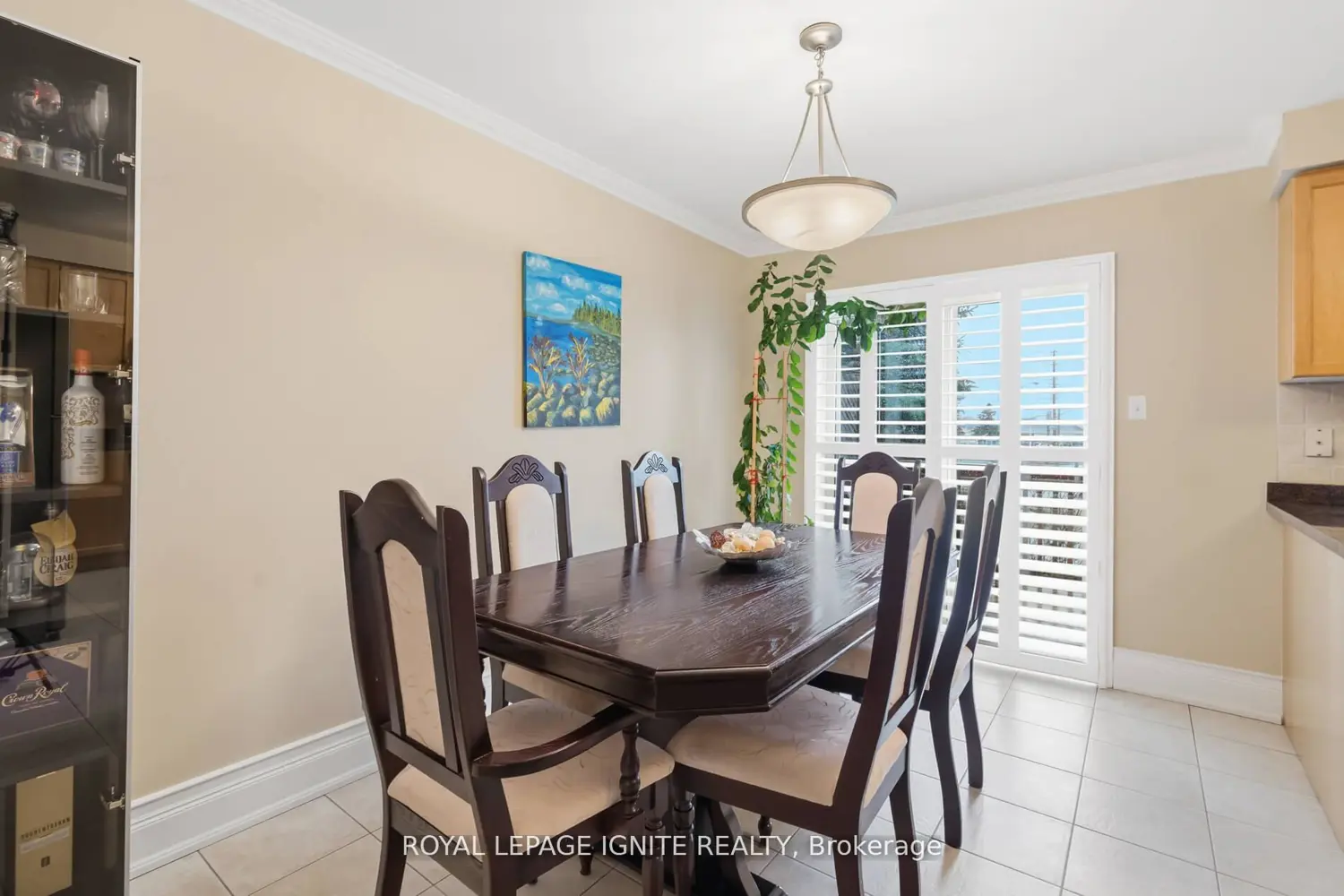 Additional image 6 of 19 Foxchase Avenue 37