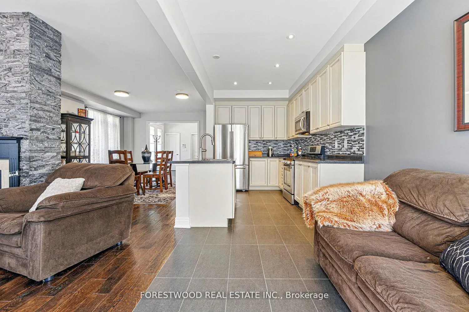 Additional image 9 of 634 Sweetwater Crescent