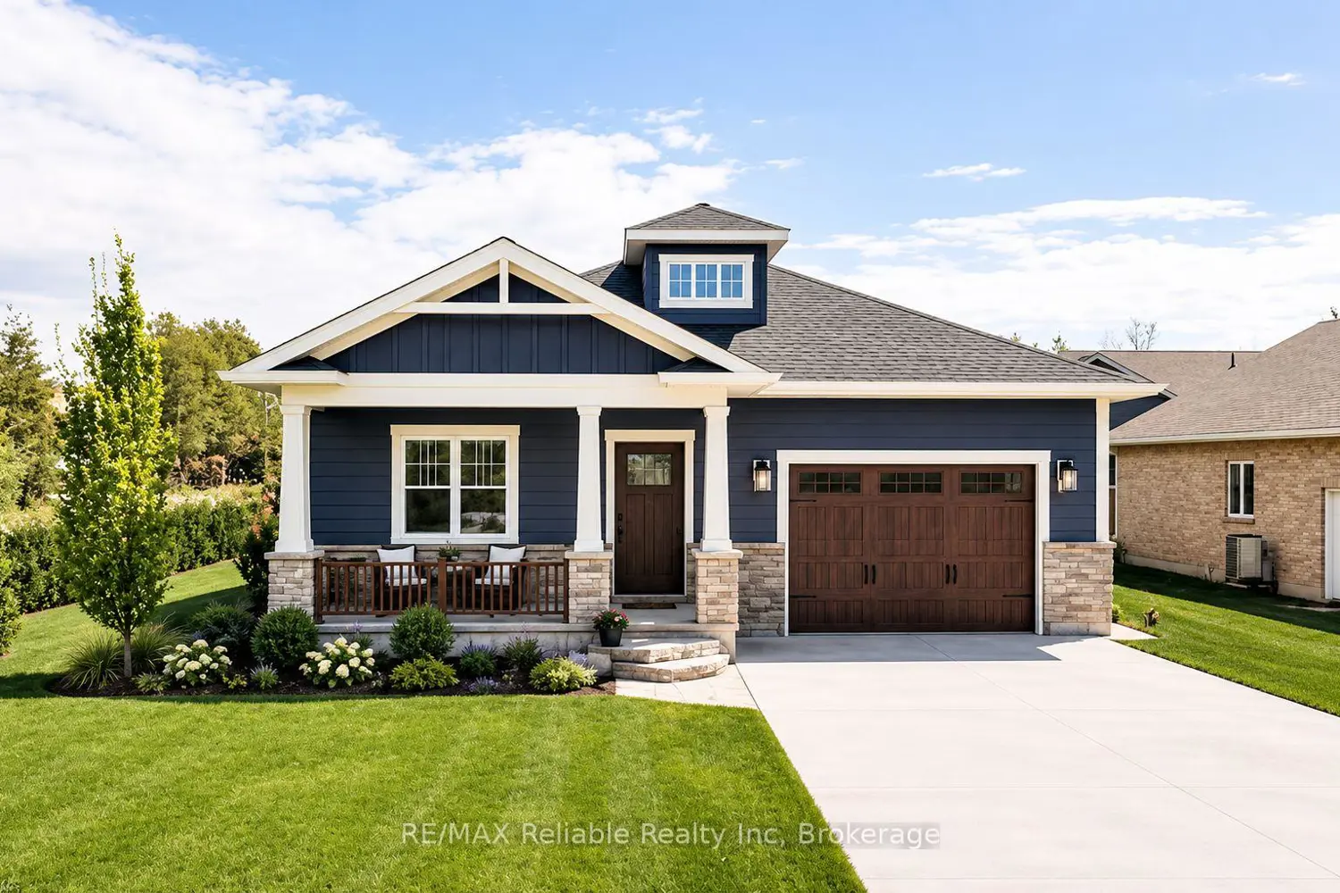 2 Thimbleweed Drive