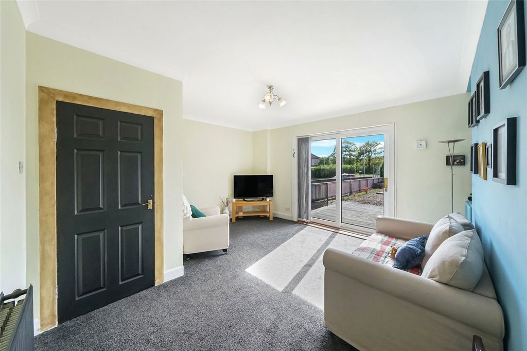 Additional image 3 of 3 bed flat for saleHareburn Road, Tillicoultry, Clackmannanshire FK13