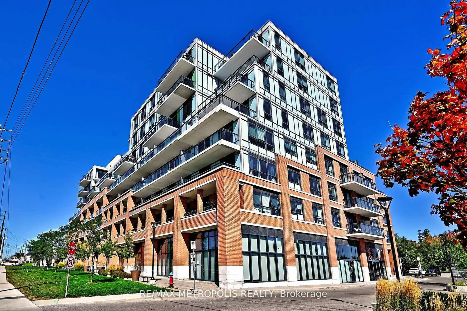 11611 Yonge Street 809