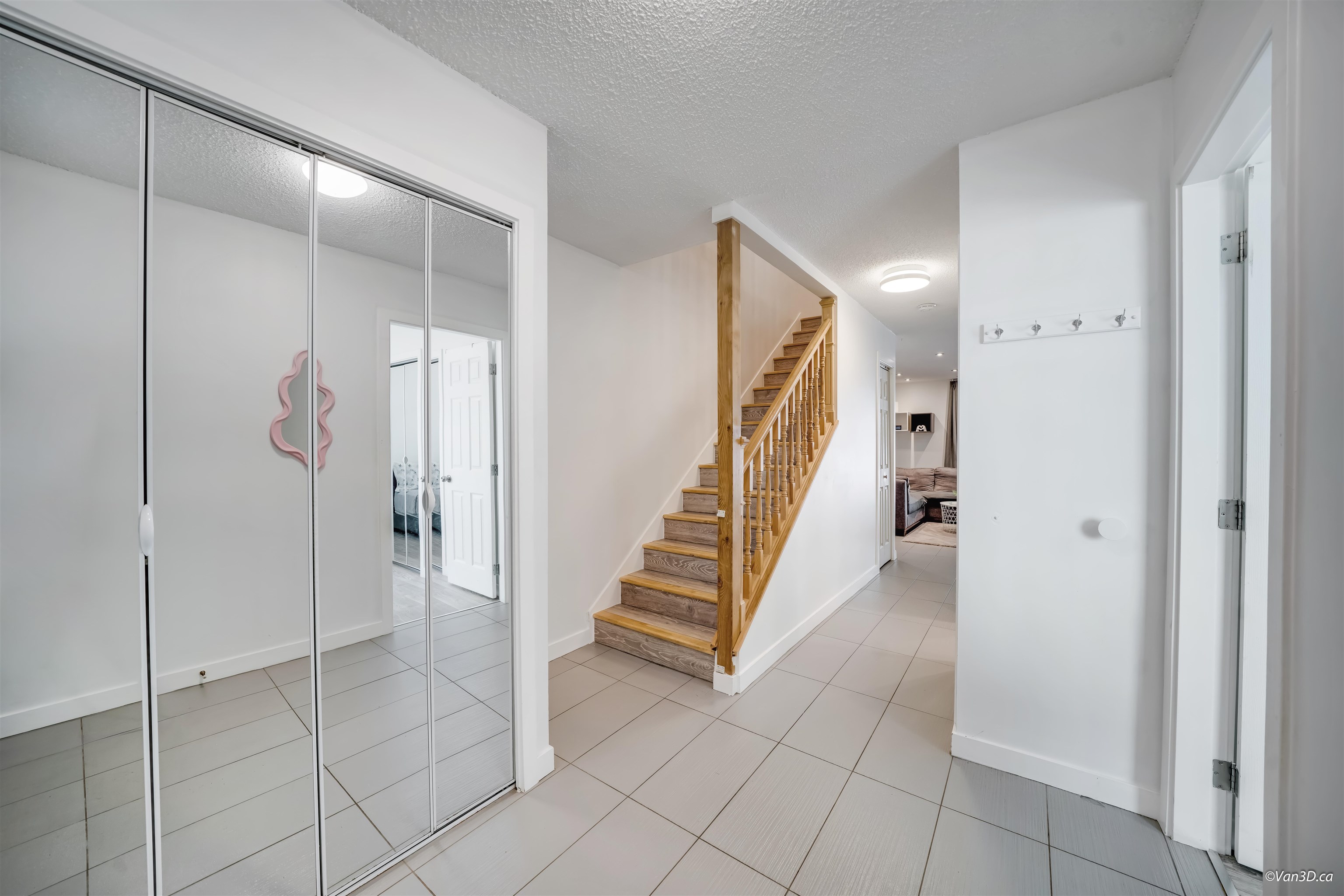 Additional image 2 of 2535 Gordon Avenue, Port Coquitlam, BC, V3C 3Z3