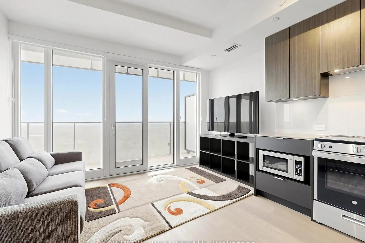 Additional image 6 of 3883 Quartz Road 2107