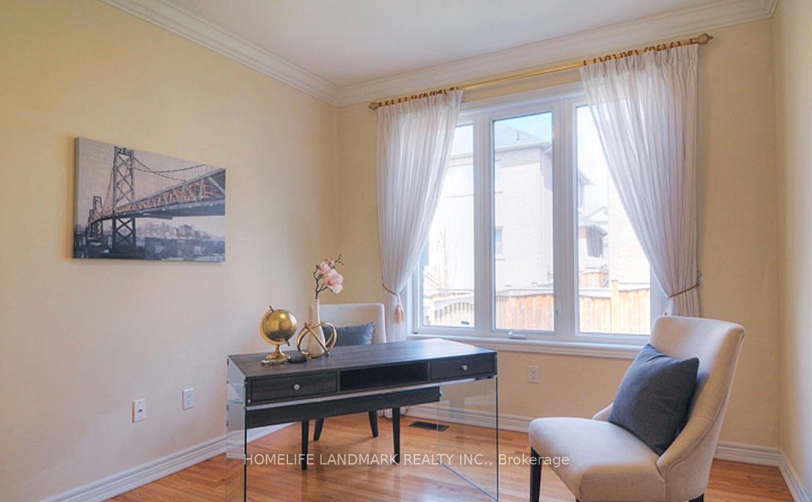 Additional image 5 of 8 Farmhouse Crescent, Richmond Hill, ON, L4E 0K1