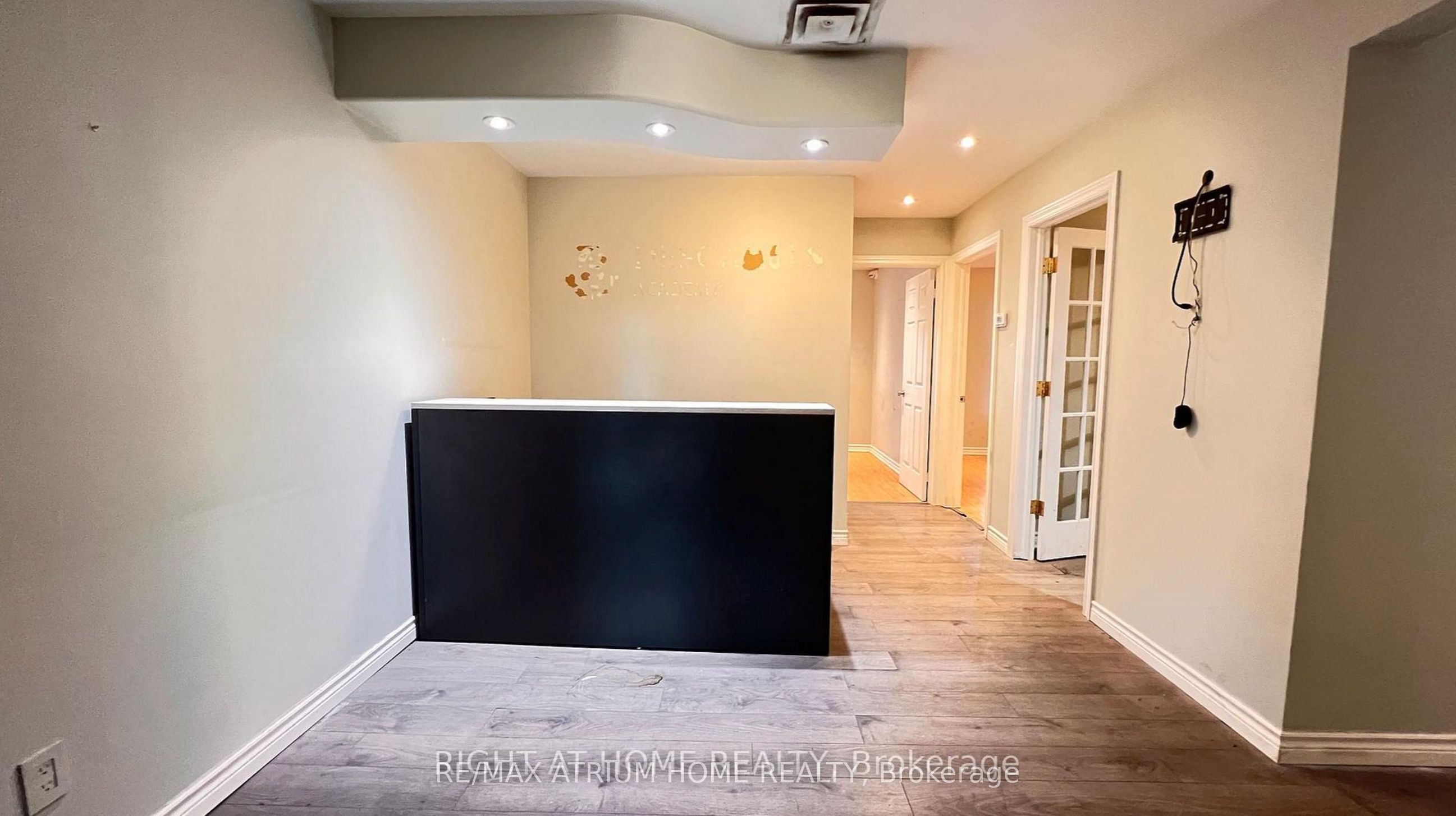 2nd B-6024 Yonge Street, Toronto, ON, M2M 3W5