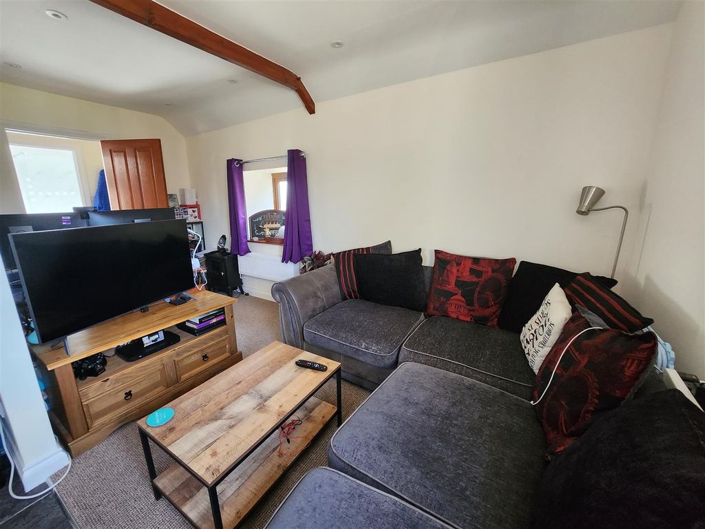Additional image 10 of 1 bed flat to rentEast Street, St. Briavels, Lydney GL15