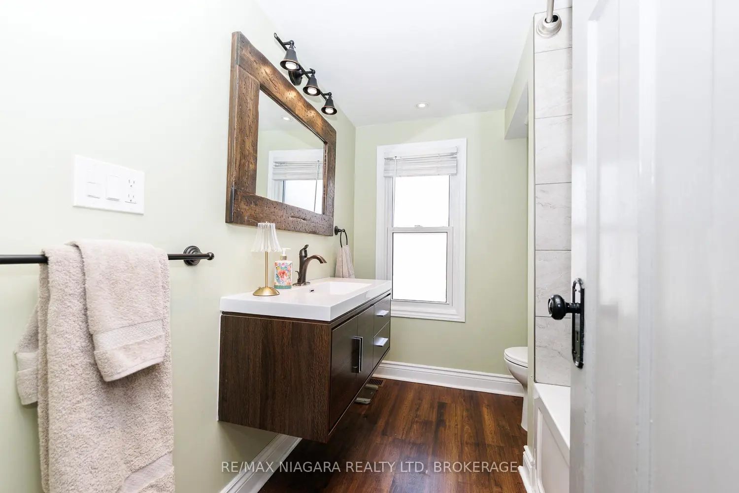 Additional image 9 of 168 Steele Street