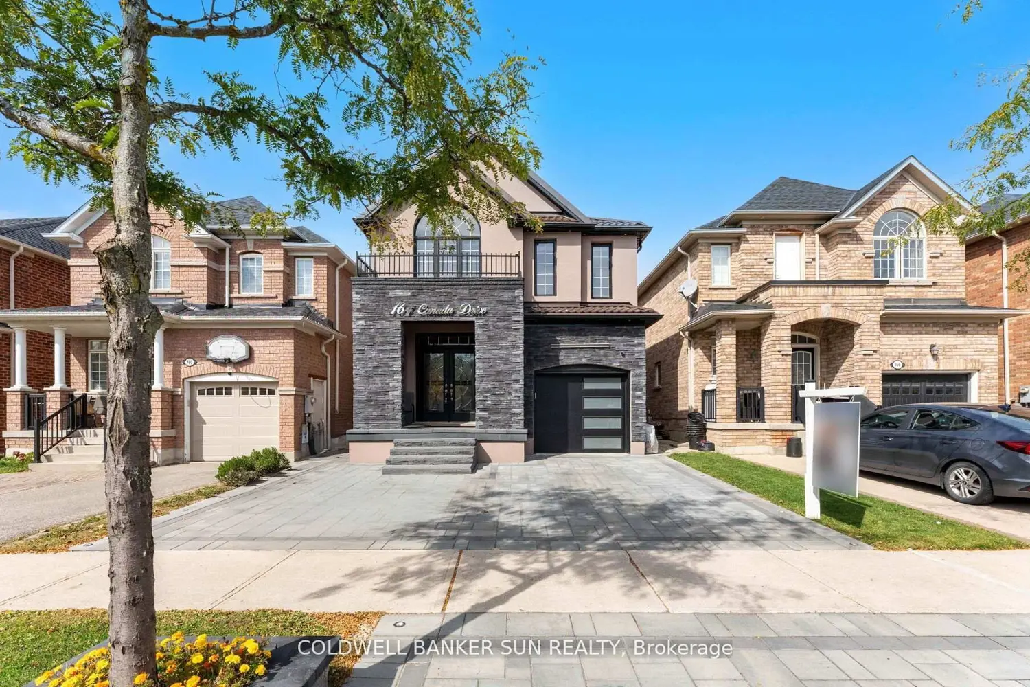 164 Canada Drive photo 3
