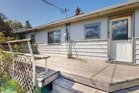 Additional image 8 of 6379 31 Avenue NW, Calgary, AB, T3B 1J9