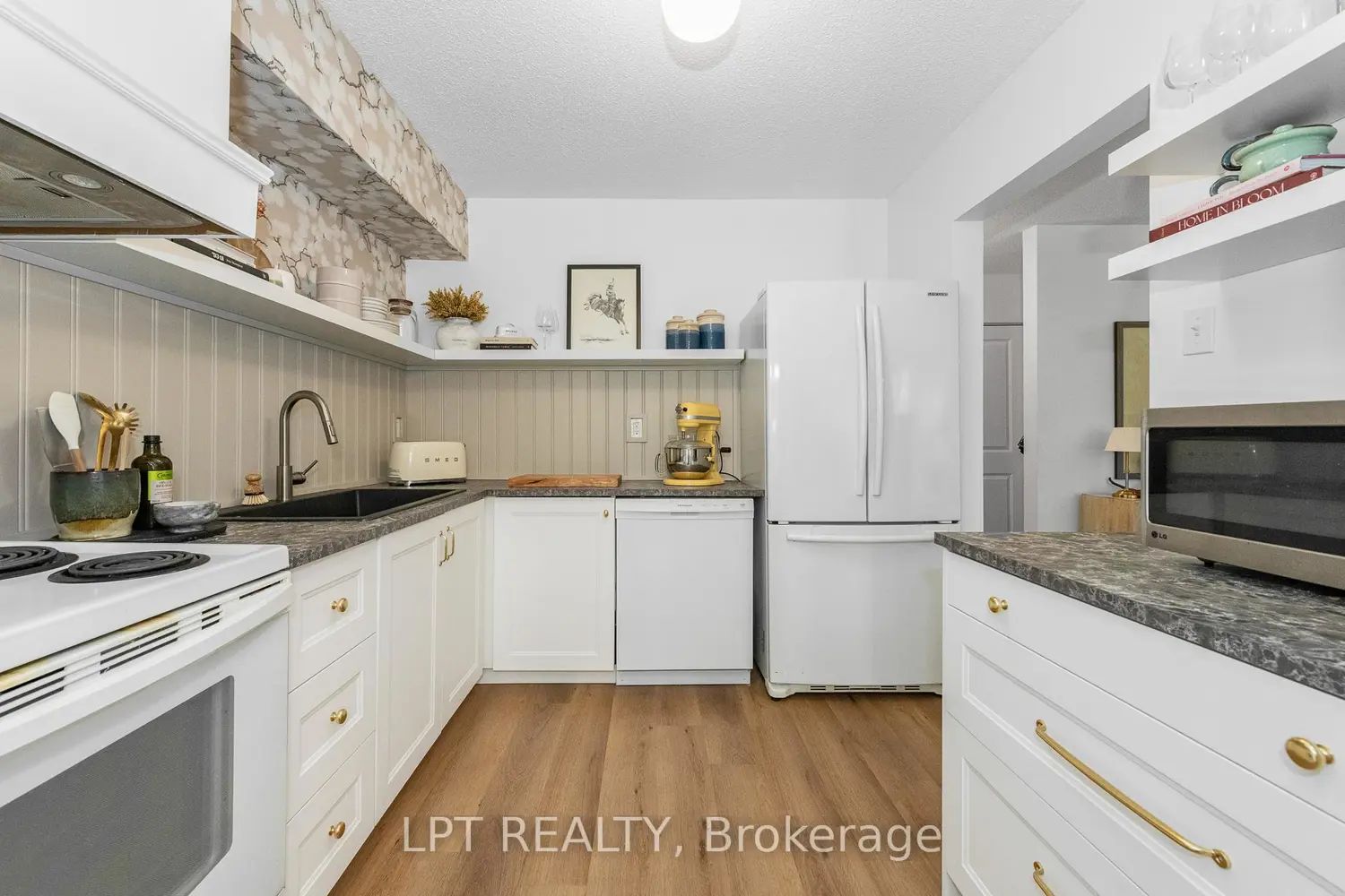 2080 Ogilvie Road 7J photo 4